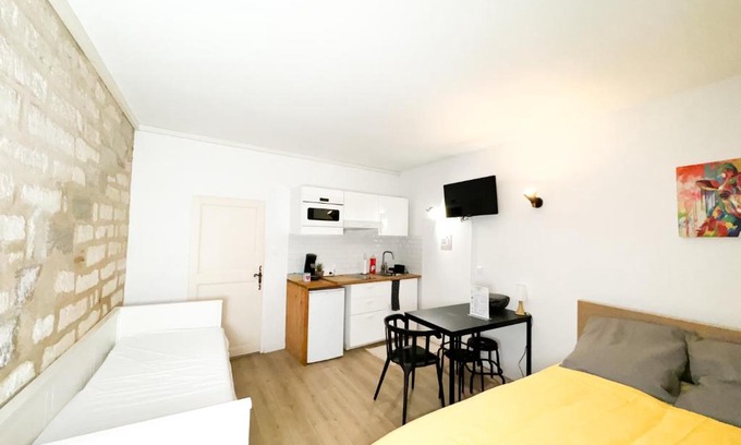 Les Arceaux Apartamento | Balisier Studio avenue de Lodève