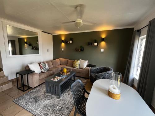 Shaka's Rock Apartamento | Ballito Beachfront Resort - 34 Chaka Chalets