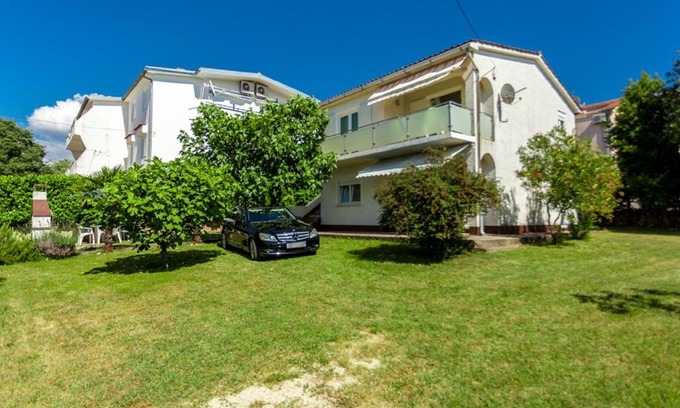 Milcetici Apartamento | Balmy Apartment in Malinska near Sea