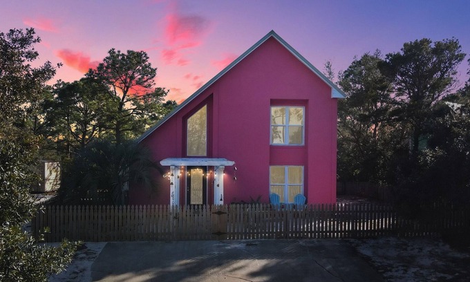 Surf Side Shores Casa | Bama Beach Dreams | Large Fenced-In Yard | Private Beach Access | Pets Welcome