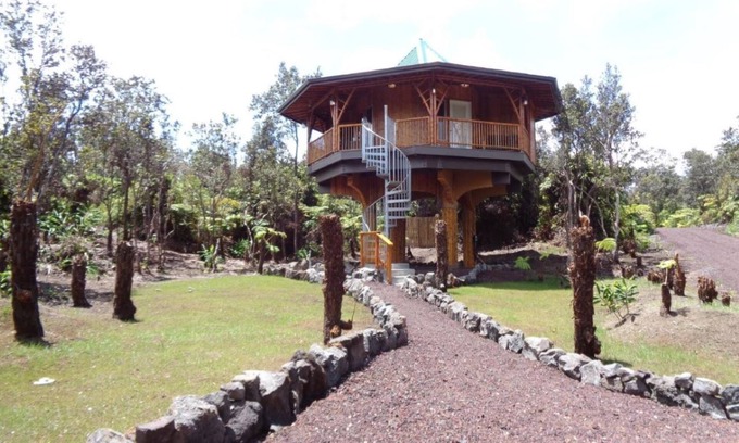 Ohia Estates Casa | Recientemente listado - Big Island Bamboo Treehouse