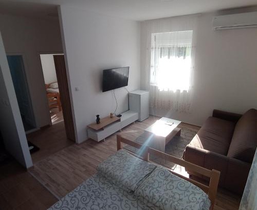 Vrbas Apartamento | BAN STAN