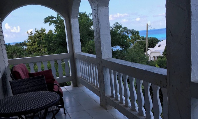 Frederiksted Southeast Apartamento | Bananaquit House