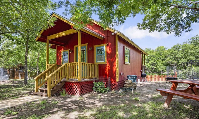 Bandera Cabina | Bandera Stronghold Red Cloud
