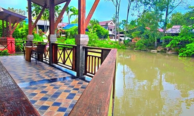 Si Racha Casa | Bang Phra Resort Near Si Racha