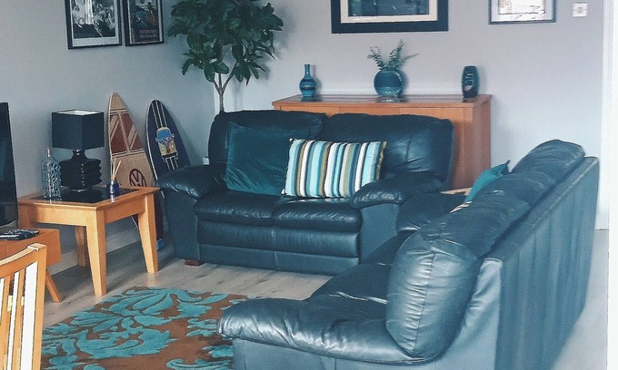 Bangor Apartamento | Bangor - 2 Bed Apartment- Sleeps 4 -PrivateParking