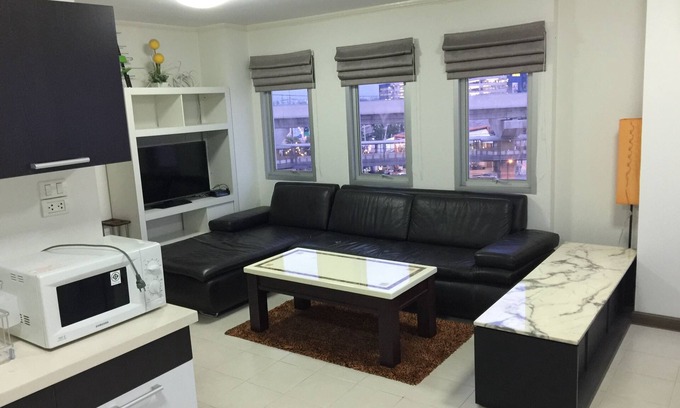 Bang Rak Phatthana Condominio | Bangyai Inn: habitación de 64 metros cuadrados con una ubicación perfecta en el corazón de Bangyai