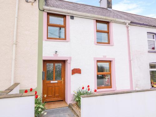 Newcastle Emlyn Casa | Bank House