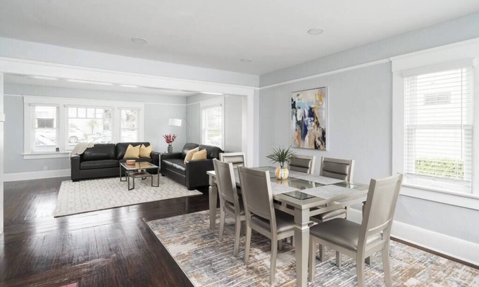 Bankers Hill Apartamento | Bankers Hill Roomy Apt, 7 Min Walk to Downtown