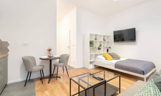 Jezyce Apartamento | Barańczaka 3J | Bright Studio | Parking
