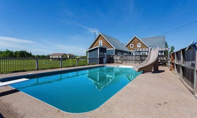 Anglo Rustico Casa | Barachois Beach family retreat - Tourism PEI license # 1201211