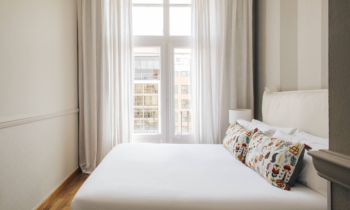 Eixample Apartamento | Barcelona Apartment Val