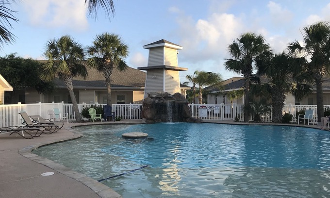 Corpus Christi Casa | Barefoot Beach Getaway!