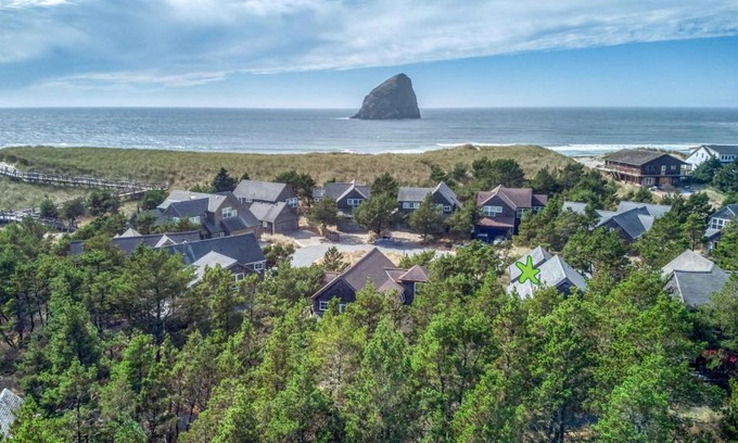 Shorepine Village Casa | Barefoot Bungalow - Meredith Lodging