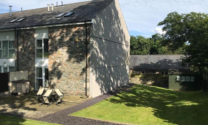 Newborough Casa | Barn End, 9 Stad Clynnog