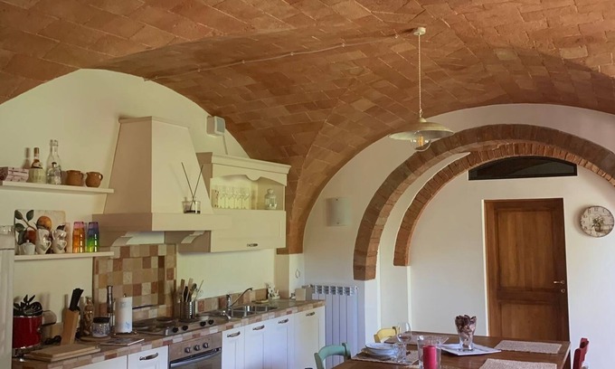 Gambassi Terme Casa | Barn with swimming pool near some of Tuscany's most evocative villages