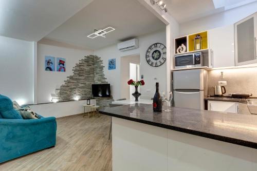 San Lorenzo Apartamento | Barnaba Apartment by Mamo Florence