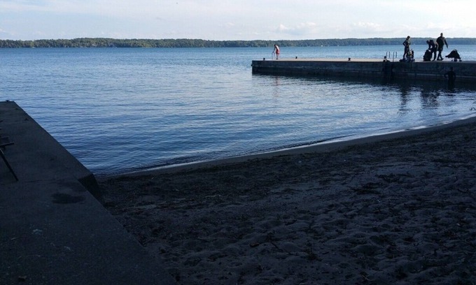 Shanty Bay Cabaña | Barrie Kempenfelt Bay Waterfront Cottage (Muskoka por la ciudad)