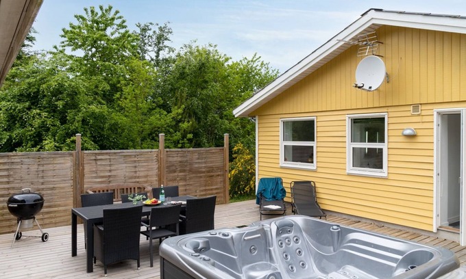 Hoeve Strand Casa | "Barth" - 950m from the sea by Interhome