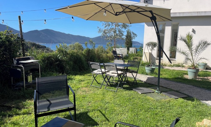 Appietto Apartamento | Bas De Villa 60m² + Jardin au Golfe de Lava