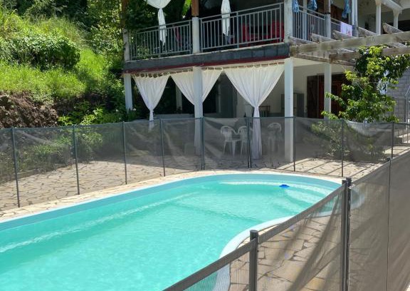 Bouillante Apartamento | Bas de villa Courbaril