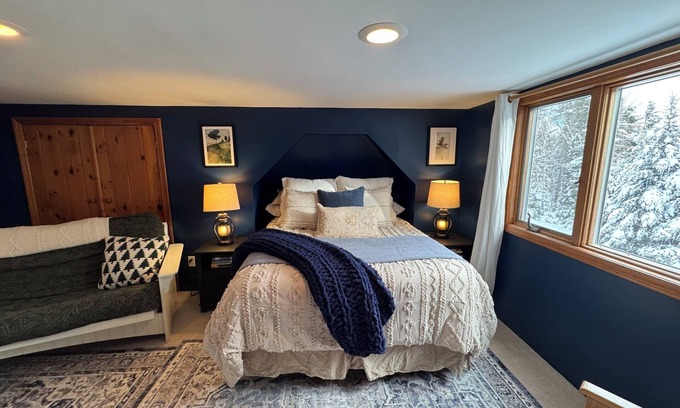 Rangeley Casa | Basecamp Haven 2 Private access to HOA Rangeley Lake. Direct access snow trails.