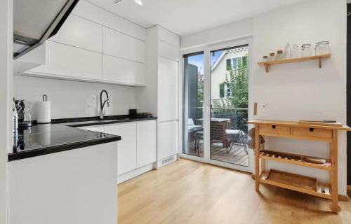 Bruderholz Apartamento | BASELiving Apartment 5 - 2 grosse Balkone - Bahnhof SBB