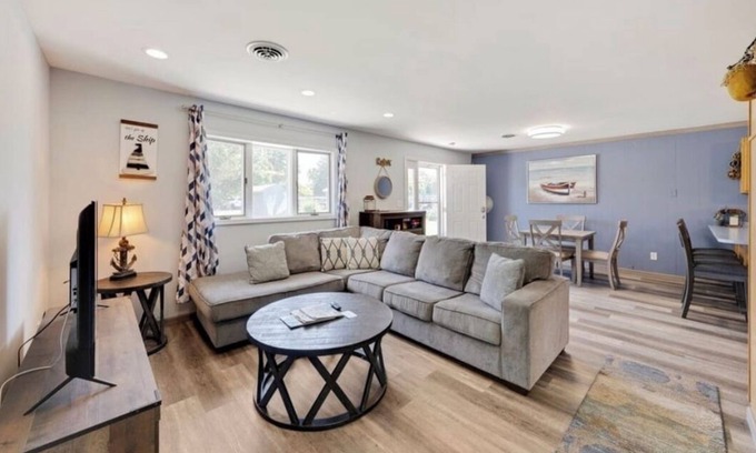Put-in-Bay Casa | Bash at the Bay still available