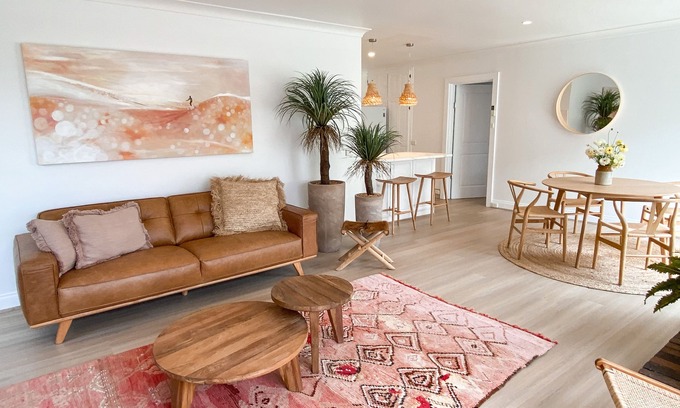 Waterhouse Casa | BASK - Great Location. 100m from cafes & shops. 150m from beach!
