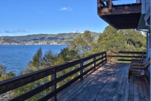 Clear Lake Casa | Bass Alley Bungalow A Wine Country Escape