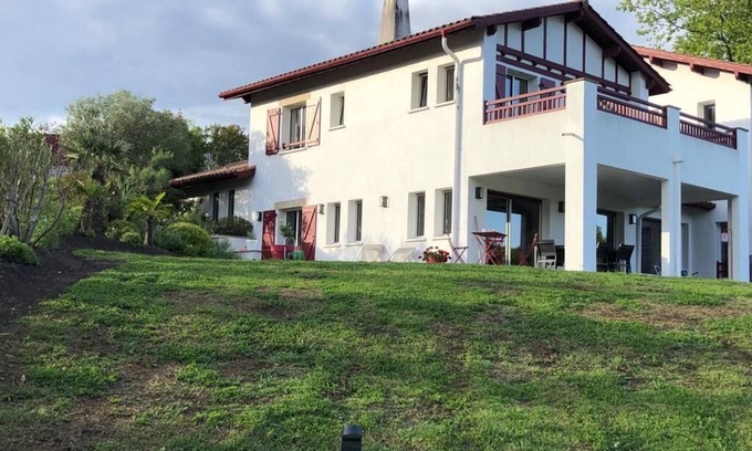 Bassussarry Casa | Bassussary Maison 6 Personnes, Piscine Chauffée