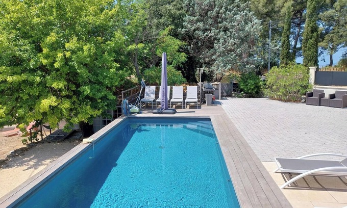 Saint-Cyr-sur-Mer Casa | Bastide 8 personas cerca del mar 4 dormitorios, piscina, billar ...