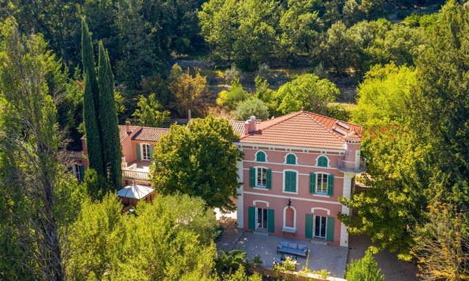 Draguignan Villa | Bastide Rose - Cinco Habitaciones Villa, Capacidad 10