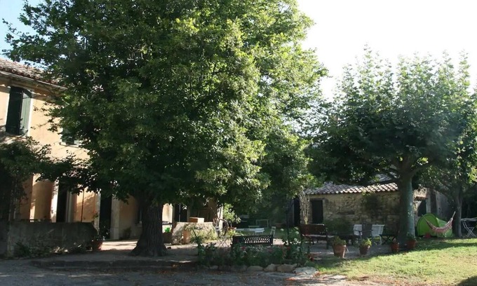 Sainte-Anne du Castellet Casa | Bastide with swimming pool & vineyards