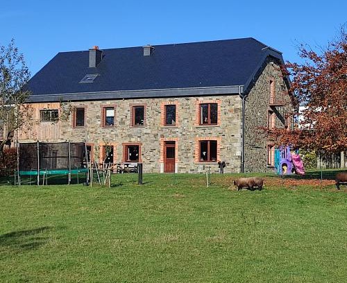 Mande Saint-Etienne Casa | Bastogne Maison de vacances avec sauna