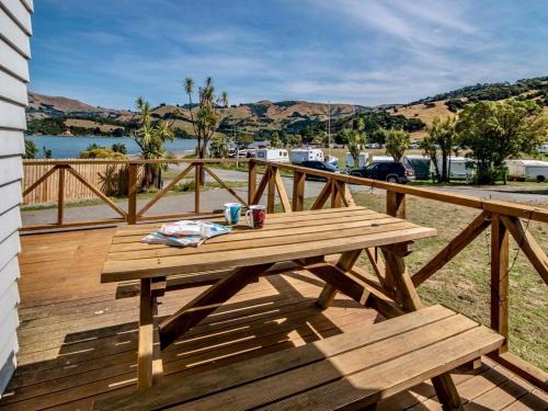 Duvauchelle Casa | Bay Bliss - Akaroa Holiday Home