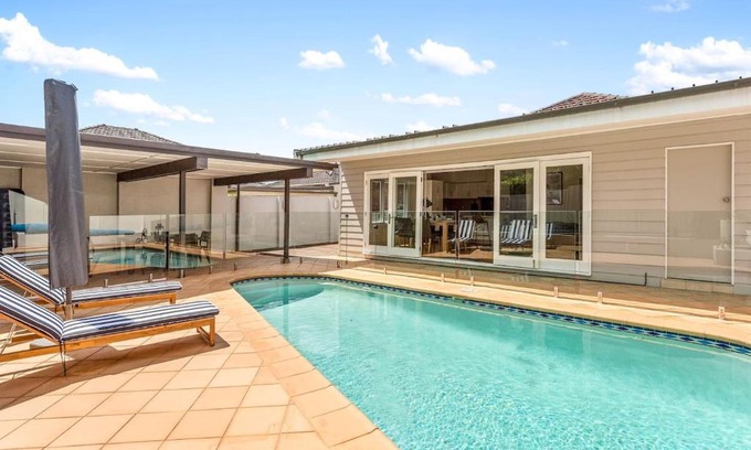 Russell Lea Casa | Bay Run Bungalow - A Modern Heritage Pool Haven