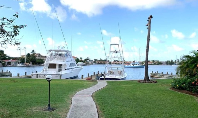 Gros Islet Casa | Bay View #7 - 3 bedroom, 3.5-bath waterfront townhouse in a gated community in Rodney Bay
