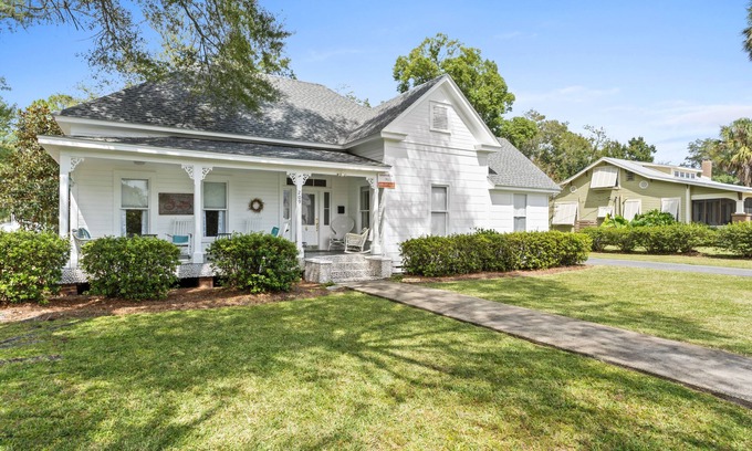 Port St. Joe Cabaña | Bay view Historic home walking to St. Joseph Bay and Downtown.