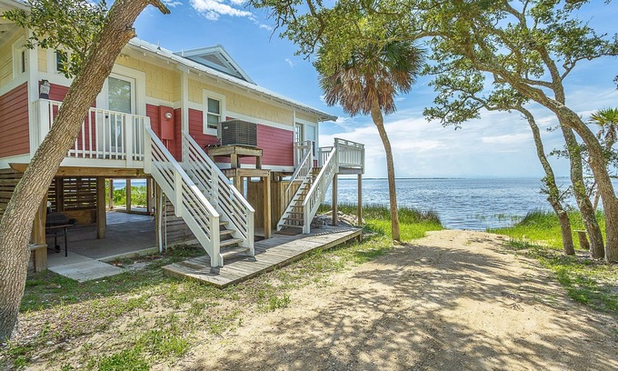 Carrabelle Casa | Bay Watch Great Bay View
