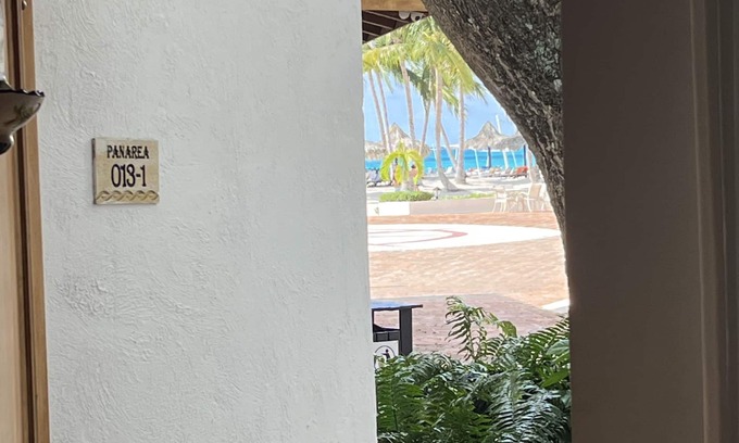 Bayahibe Apartamento | Bayahibe Cadaquez Caribe Beachfront Apt next to Dreams & Catalonia Resorts