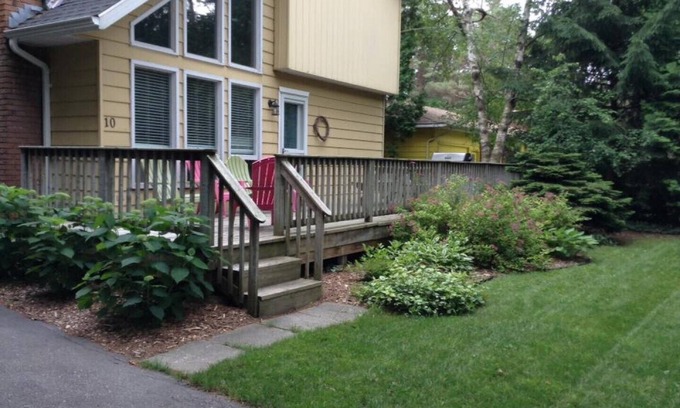 Bayfield Cabaña | Bayfield Village - Vader Cottage - Ontario
