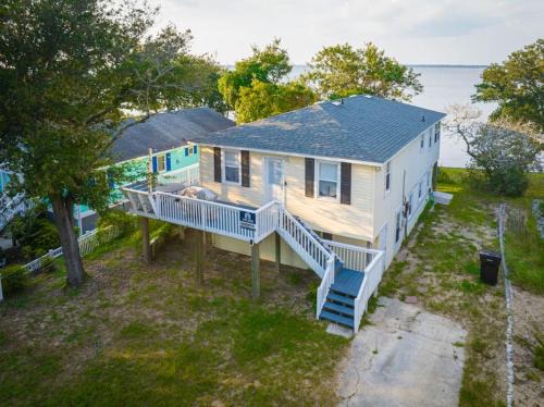 Colington Harbour Casa | Bayfront Bliss - All New for 2025 w Spa & GameRoom