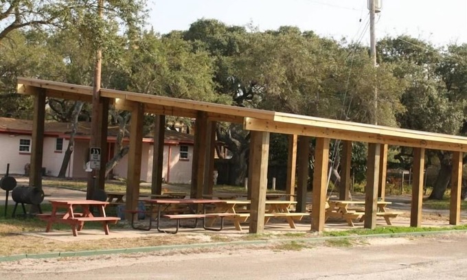 Fulton Hotel | Bayfront Cottages