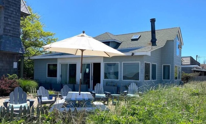 Ocean Beach Casa | Bayfront Retreat Close to Restaurants & Shops