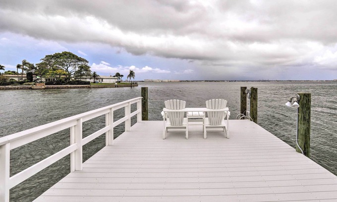 Belle Vista Casa | Bayfront St Pete Beach Home w/ Outdoor Pool!