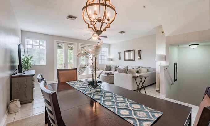 Ballast Point Casa | Bayshore Treasure - A South Tampa Oasis