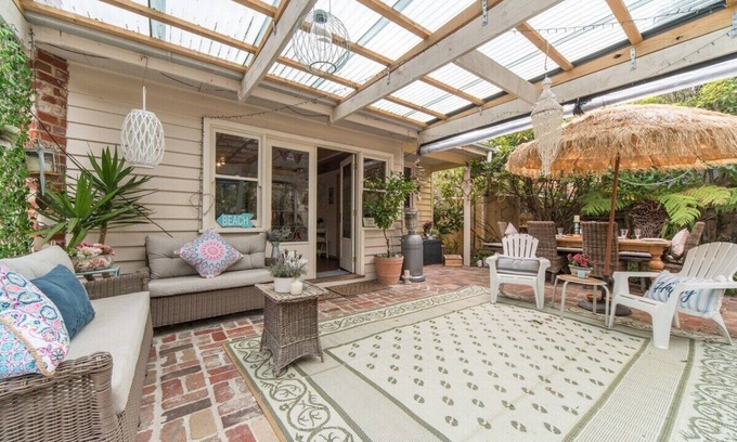 Mornington Casa | The Beach Cottage | 200m to Beach