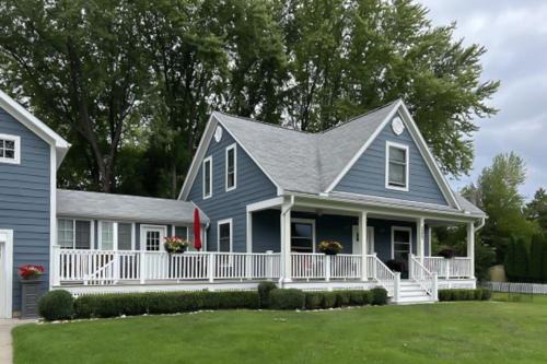 Northport Casa | Bayside Manor