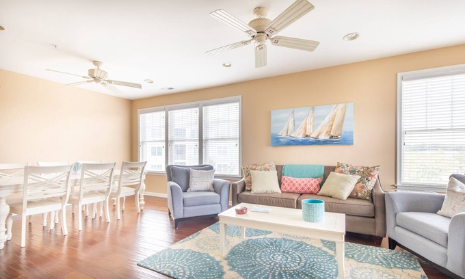 Sun Ridge Condominio | Bayside Resort 3 BR + Den Exclusivo condominio ¡A solo pasos de las comodidades del resort!